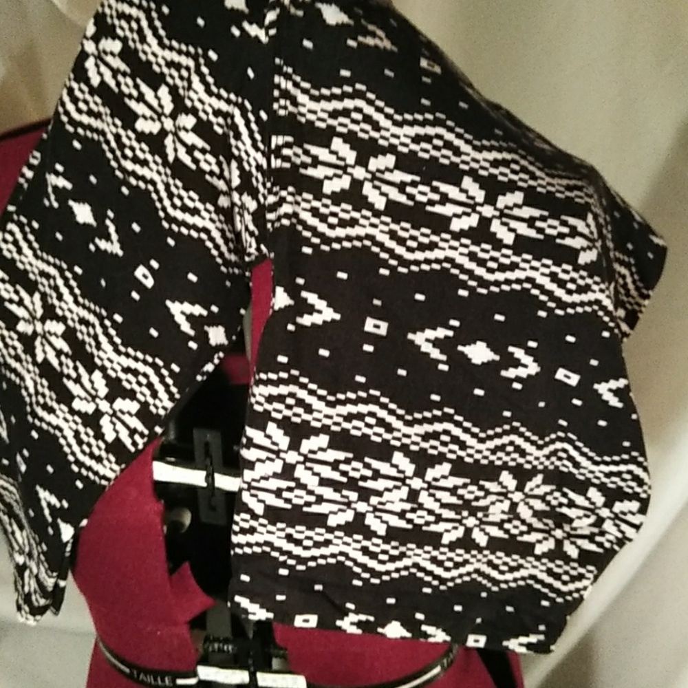 Black/White leggings L/XL